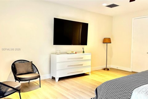 Adosado en alquiler en Fort Lauderdale, Florida, 3 dormitorios, 177.81 m2 № 2077337 - foto 7