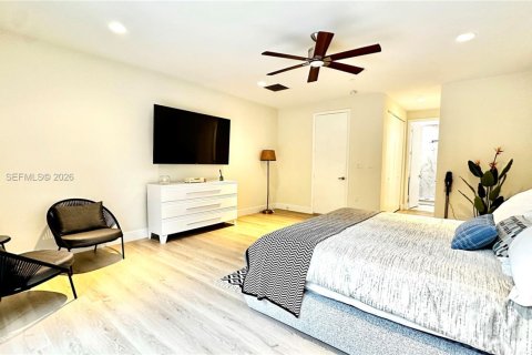 Adosado en alquiler en Fort Lauderdale, Florida, 3 dormitorios, 177.81 m2 № 2077337 - foto 6