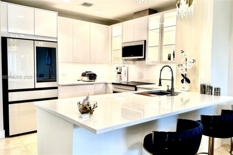 Adosado en alquiler en Fort Lauderdale, Florida, 3 dormitorios, 177.81 m2 № 2077337 - foto 20