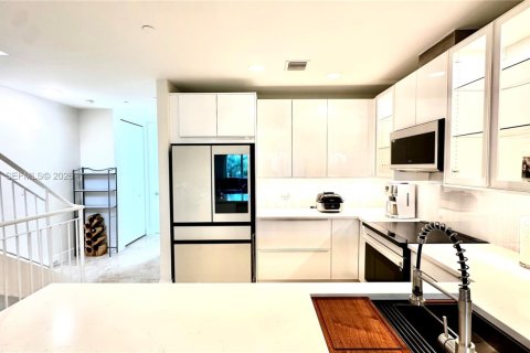 Adosado en alquiler en Fort Lauderdale, Florida, 3 dormitorios, 177.81 m2 № 2077337 - foto 27