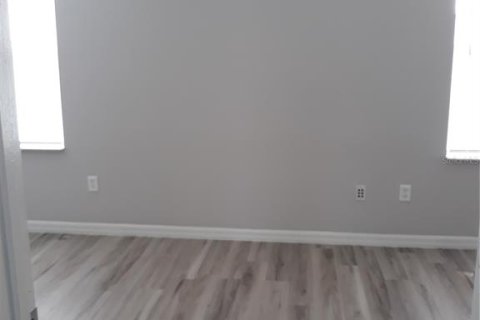 Townhouse in Davenport, Florida 3 bedrooms, 175.31 sq.m. № 2391001 - photo 10