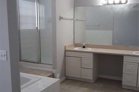Townhouse in Davenport, Florida 3 bedrooms, 175.31 sq.m. № 2391001 - photo 11