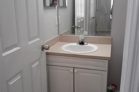Townhouse in Davenport, Florida 3 bedrooms, 175.31 sq.m. № 2391001 - photo 14