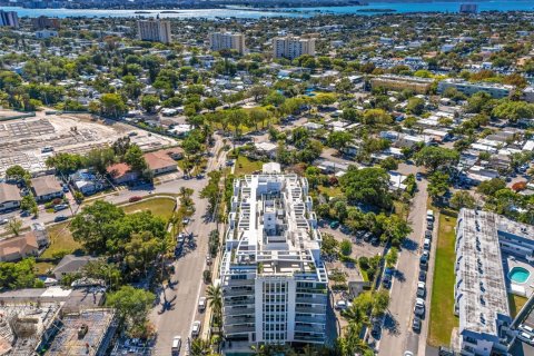 Copropriété à vendre à North Miami Beach, Floride: 2 chambres, 89.93 m2 № 1937793 - photo 2