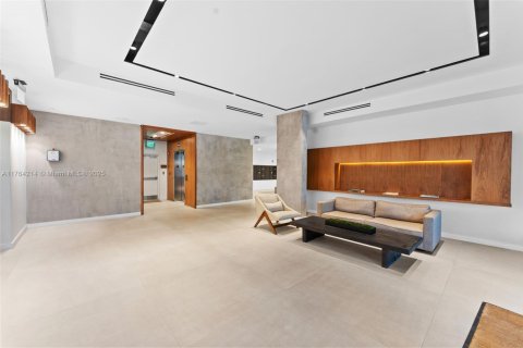 Condominio en venta en North Miami Beach, Florida, 2 dormitorios, 89.93 m2 № 1937793 - foto 4