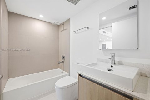 Copropriété à vendre à North Miami Beach, Floride: 2 chambres, 89.93 m2 № 1937793 - photo 17