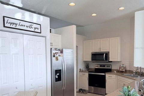 Condo in Venice, Florida, 3 bedrooms  № 2433630 - photo 9