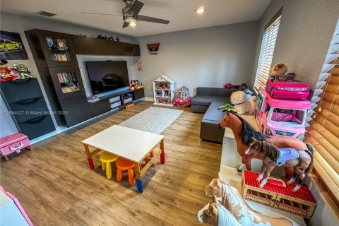 House in Weston, Florida 5 bedrooms, 287.25 sq.m. № 1930841 - photo 26