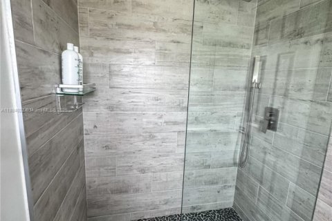 House in Weston, Florida 5 bedrooms, 287.25 sq.m. № 1930841 - photo 19