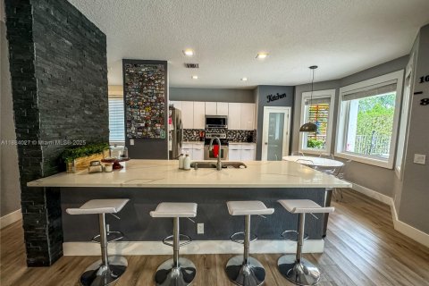 House in Weston, Florida 5 bedrooms, 287.25 sq.m. № 1930841 - photo 13