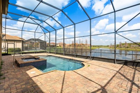 House in Lakeland, Florida 6 bedrooms, 506.69 sq.m. № 2167359 - photo 26
