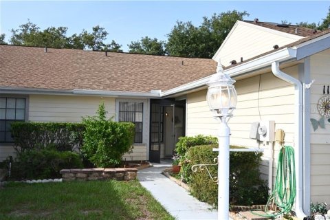 House in Inverness, Florida 2 bedrooms, 91.6 sq.m. № 1882976 - photo 2