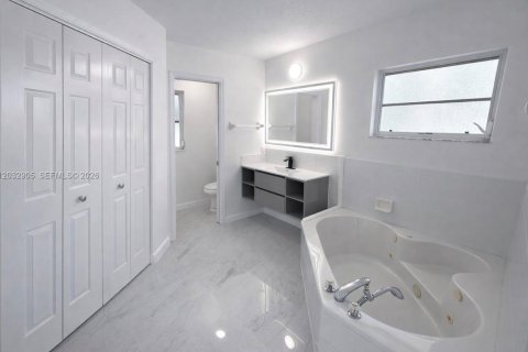 Villa ou maison à vendre à St. Lucie, Floride: 3 chambres № 2087613 - photo 13