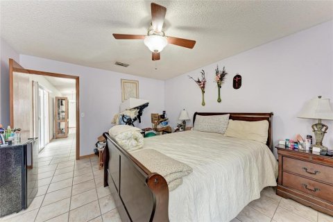House in Sarasota, Florida 3 bedrooms, 119.01 sq.m. № 1543521 - photo 27