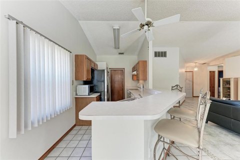 House in Sarasota, Florida 3 bedrooms, 119.01 sq.m. № 1543521 - photo 11