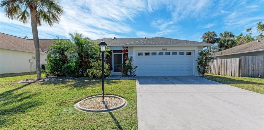 House in Sarasota, Florida 3 bedrooms, 119.01 sq.m. № 1543521