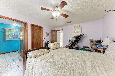 House in Sarasota, Florida 3 bedrooms, 119.01 sq.m. № 1543521 - photo 28