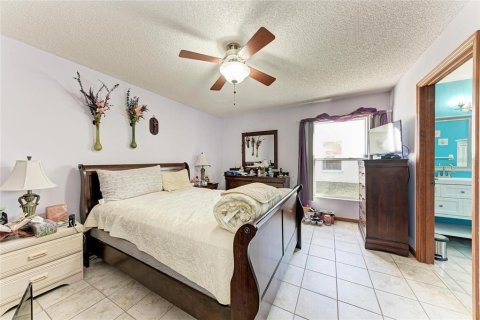 House in Sarasota, Florida 3 bedrooms, 119.01 sq.m. № 1543521 - photo 26