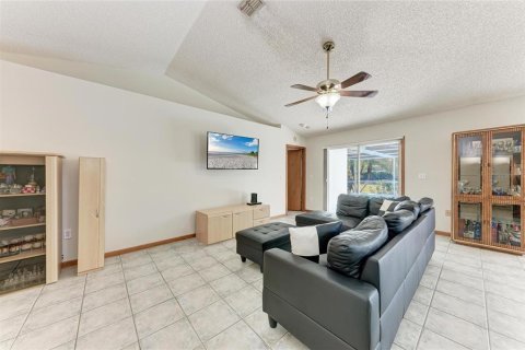 House in Sarasota, Florida 3 bedrooms, 119.01 sq.m. № 1543521 - photo 7