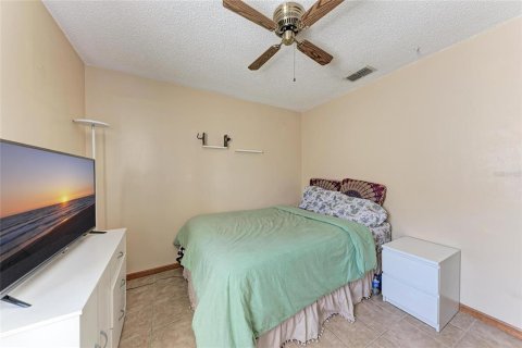 House in Sarasota, Florida 3 bedrooms, 119.01 sq.m. № 1543521 - photo 20