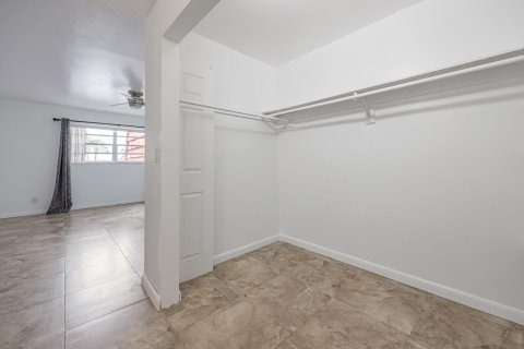 Copropriété à louer à Boca Raton, Floride: 1 chambre, 89.19 m2 № 2084792 - photo 14