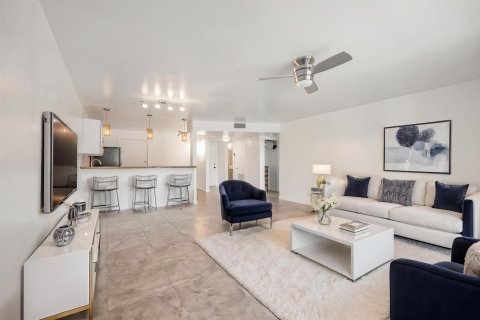Copropriété à louer à Boca Raton, Floride: 1 chambre, 89.19 m2 № 2084792 - photo 8