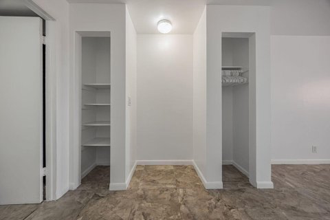 Copropriété à louer à Boca Raton, Floride: 1 chambre, 89.19 m2 № 2084792 - photo 13