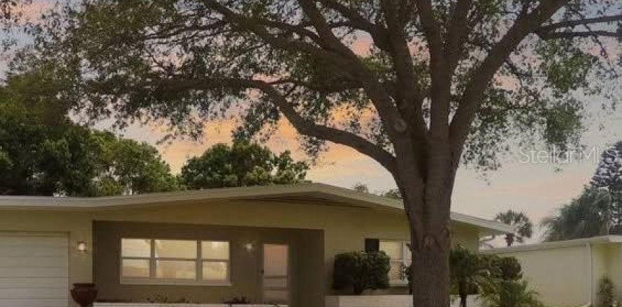 Casa en Dunedin, Florida 3 dormitorios, 140.93 m2 № 1858213