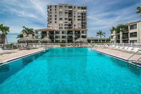 Condominio en alquiler en Saint Petersburg, Florida, 2 dormitorios, 82.68 m2 № 999579 - foto 26