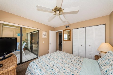 Condominio en alquiler en Saint Petersburg, Florida, 2 dormitorios, 82.68 m2 № 999579 - foto 13