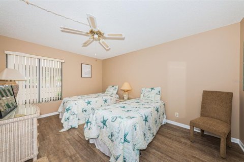 Condominio en alquiler en Saint Petersburg, Florida, 2 dormitorios, 82.68 m2 № 999579 - foto 18