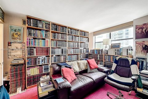 Купить кондоминиум в Санни-Айлс-Бич, Флорида 3 спальни, 210.61м2, № 1954590 - фото 26