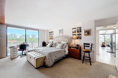 Купить кондоминиум в Санни-Айлс-Бич, Флорида 3 спальни, 210.61м2, № 1954590 - фото 21