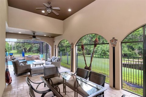 House in Tampa, Florida 5 bedrooms, 345.6 sq.m. № 1826658 - photo 13