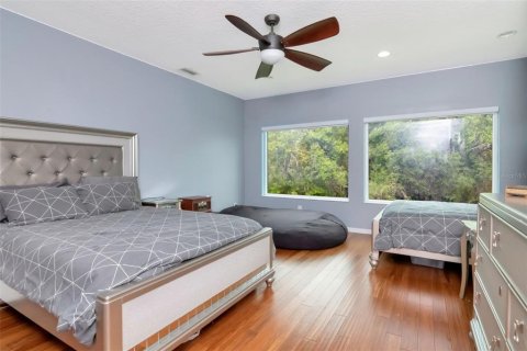 House in Tampa, Florida 5 bedrooms, 345.6 sq.m. № 1826658 - photo 30