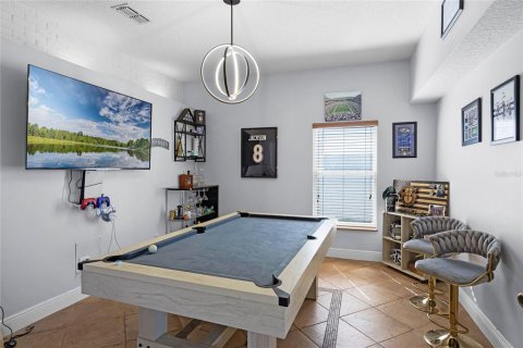 House in Winter Garden, Florida 5 bedrooms, 286.32 sq.m. № 1592811 - photo 13