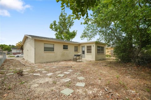 House in Port Richey, Florida 2 bedrooms, 81.2 sq.m. № 1773443 - photo 16