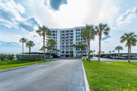 Copropriété à louer à Clearwater, Floride: 2 chambres, 142.14 m2 № 2218875 - photo 2