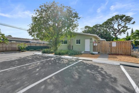 Casa en alquiler en Fort Lauderdale, Florida, 2 dormitorios, 84.36 m2 № 1968086 - foto 21