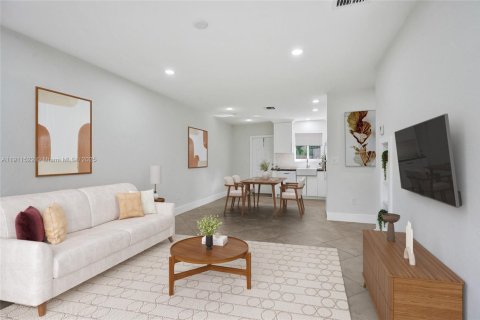 Casa en alquiler en Fort Lauderdale, Florida, 2 dormitorios, 84.36 m2 № 1968086 - foto 1