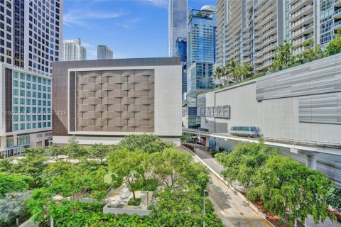 Купить кондоминиум в Майами, Флорида 50.63м2, № 2035009 - фото 26