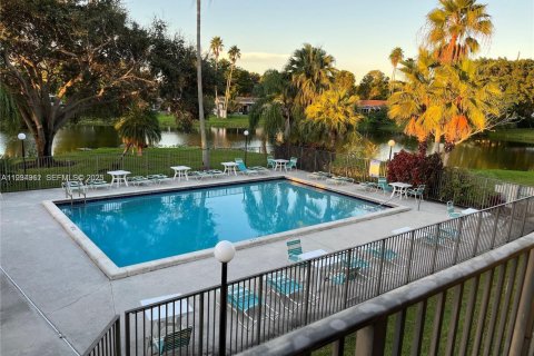 Copropriété à louer à Coral Springs, Floride: 2 chambres, 78.04 m2 № 1993122 - photo 21