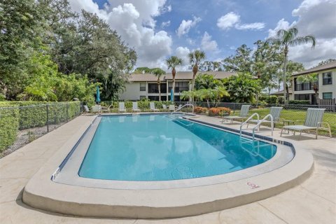 Copropriété à vendre à Sarasota, Floride: 2 chambres, 99.68 m2 № 2408045 - photo 30