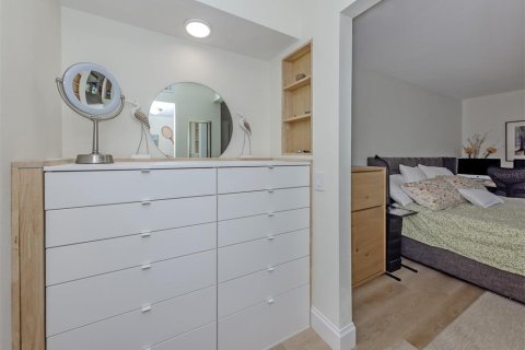 Copropriété à vendre à Sarasota, Floride: 2 chambres, 99.68 m2 № 2408045 - photo 19