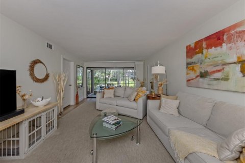 Copropriété à vendre à Sarasota, Floride: 2 chambres, 99.68 m2 № 2408045 - photo 13