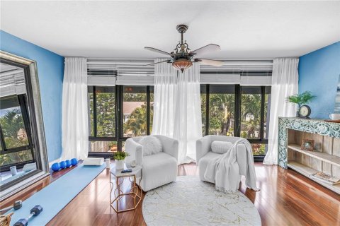 Adosado en venta en Saint Petersburg, Florida, 3 dormitorios, 166.85 m2 № 2200129 - foto 18
