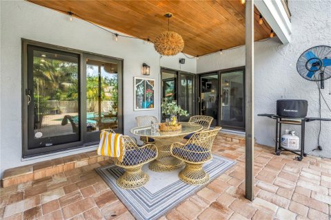 Adosado en venta en Saint Petersburg, Florida, 3 dormitorios, 166.85 m2 № 2200129 - foto 14