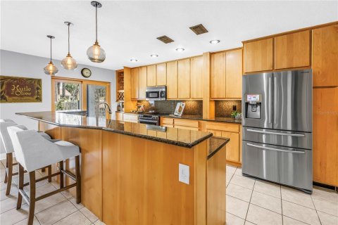 Adosado en venta en Saint Petersburg, Florida, 3 dormitorios, 166.85 m2 № 2200129 - foto 4