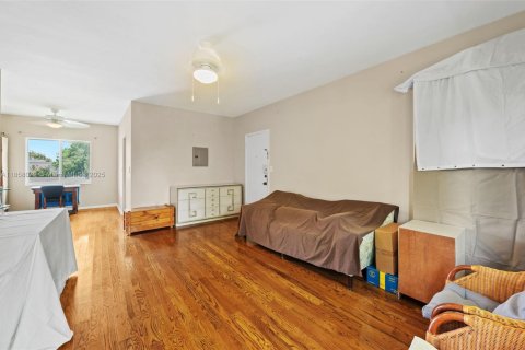 Copropriété à vendre à Bay Harbor Islands, Floride: 1 chambre, 65.03 m2 № 1961466 - photo 4