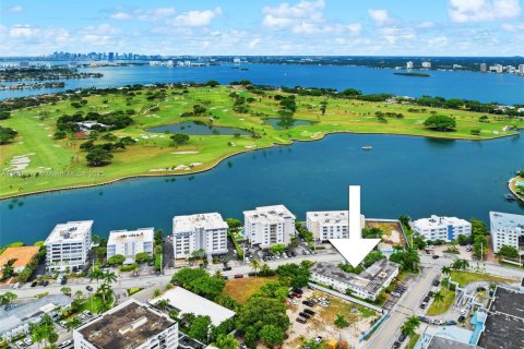 Copropriété à vendre à Bay Harbor Islands, Floride: 1 chambre, 65.03 m2 № 1961466 - photo 29